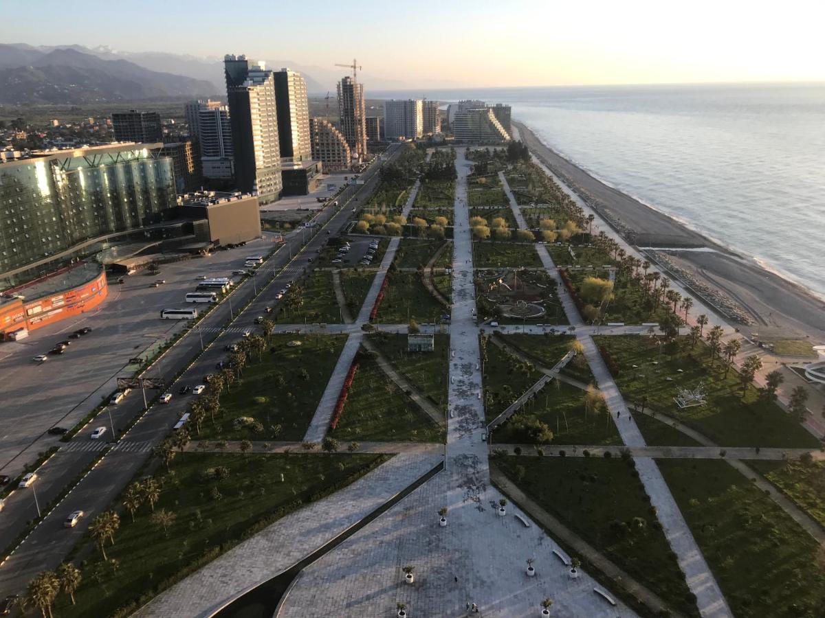 Orbi Beach Garden Apartment Batumi Exterior photo